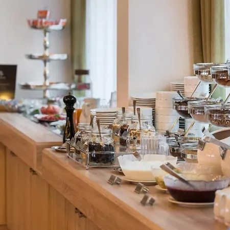 オイローパ ホテル 3*